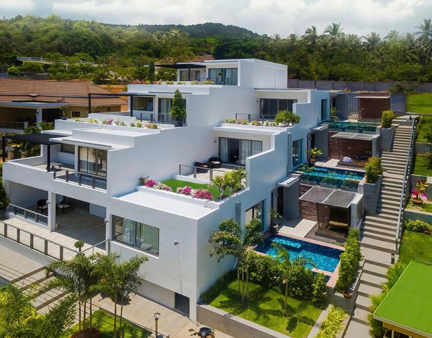 Tropical hill – Koh Phangan